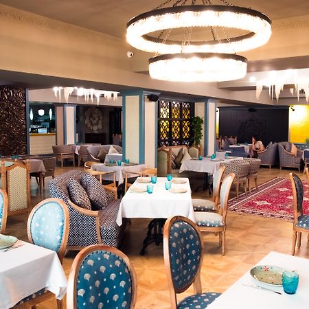 Grand Sapphire Hotel Almaty Eksteriør billede