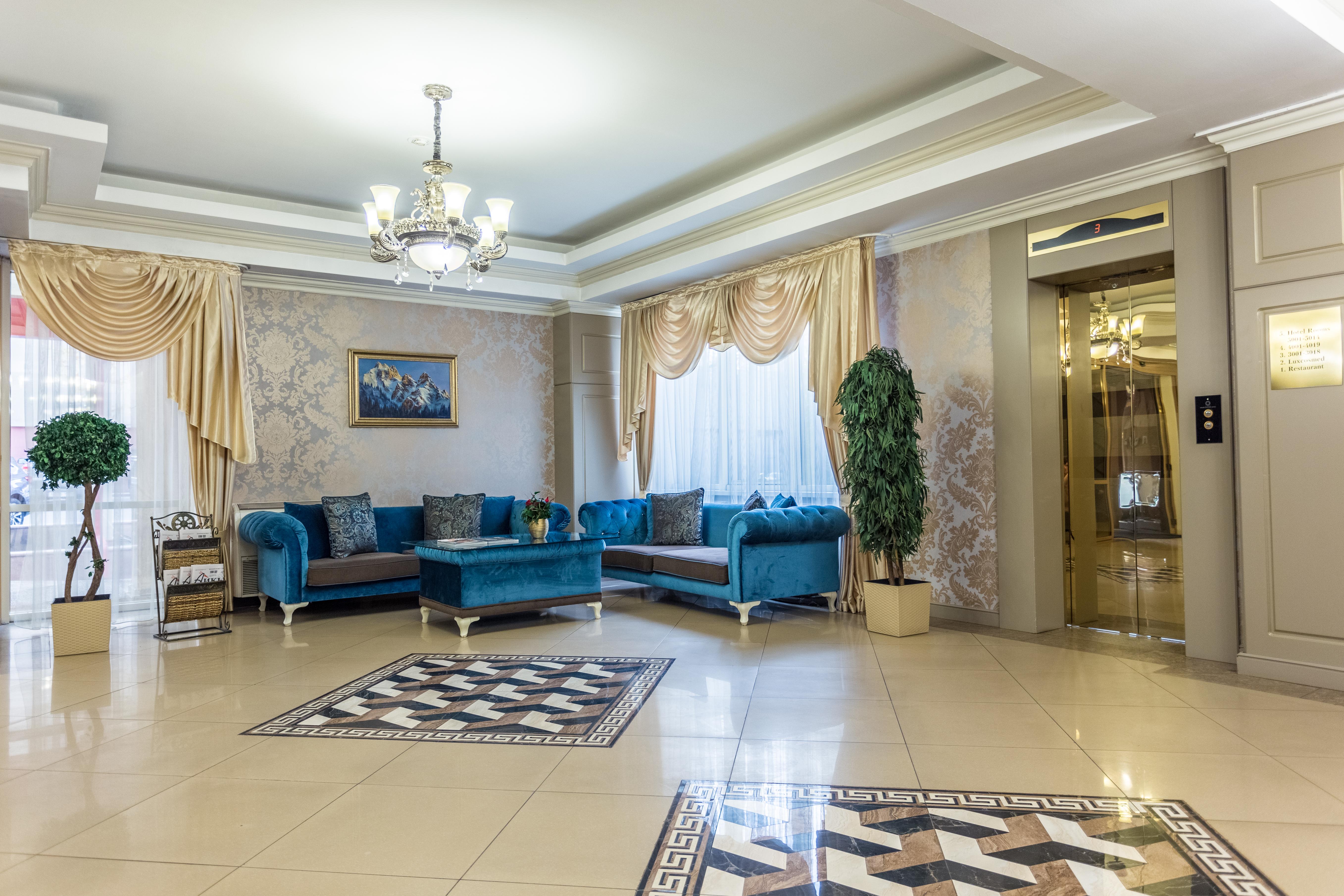 Grand Sapphire Hotel Almaty Eksteriør billede