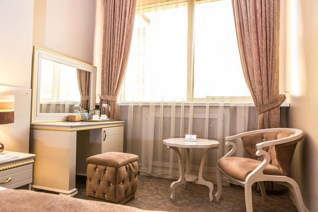 Grand Sapphire Hotel Almaty Eksteriør billede