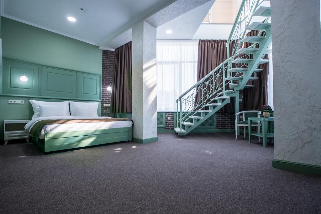 Grand Sapphire Hotel Almaty Eksteriør billede