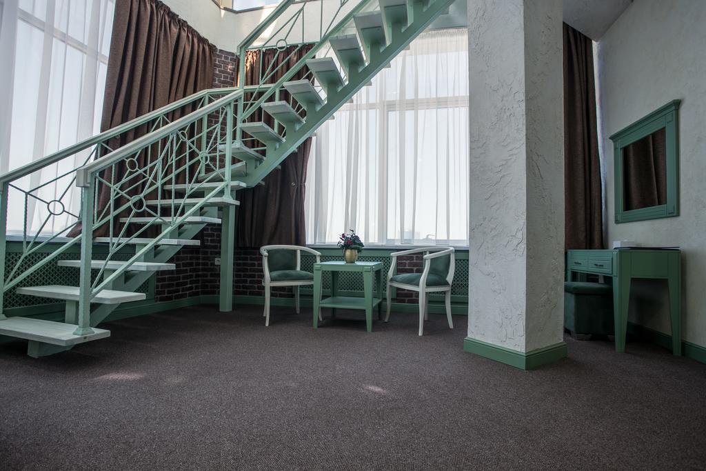 Grand Sapphire Hotel Almaty Eksteriør billede