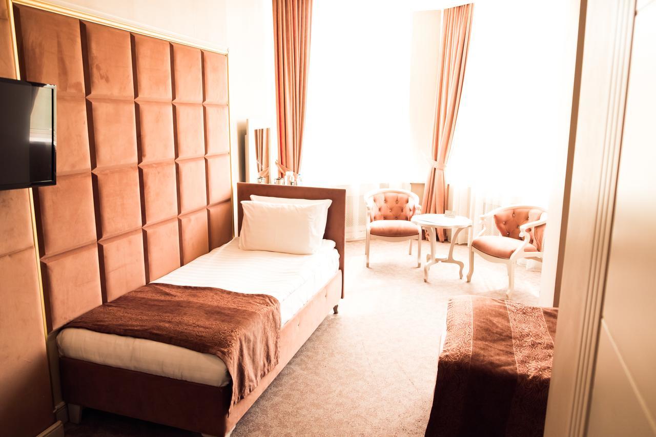 Grand Sapphire Hotel Almaty Eksteriør billede