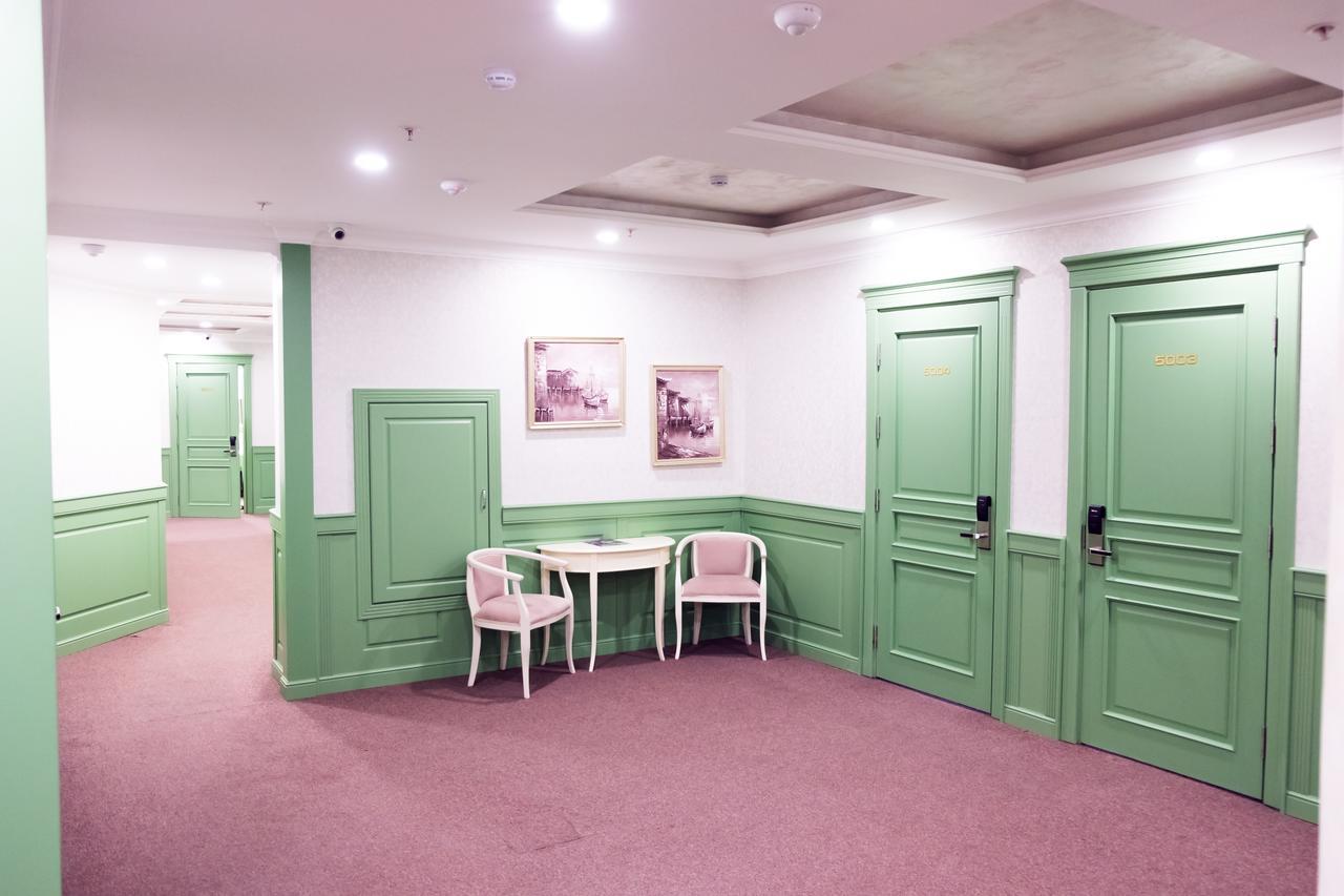 Grand Sapphire Hotel Almaty Eksteriør billede