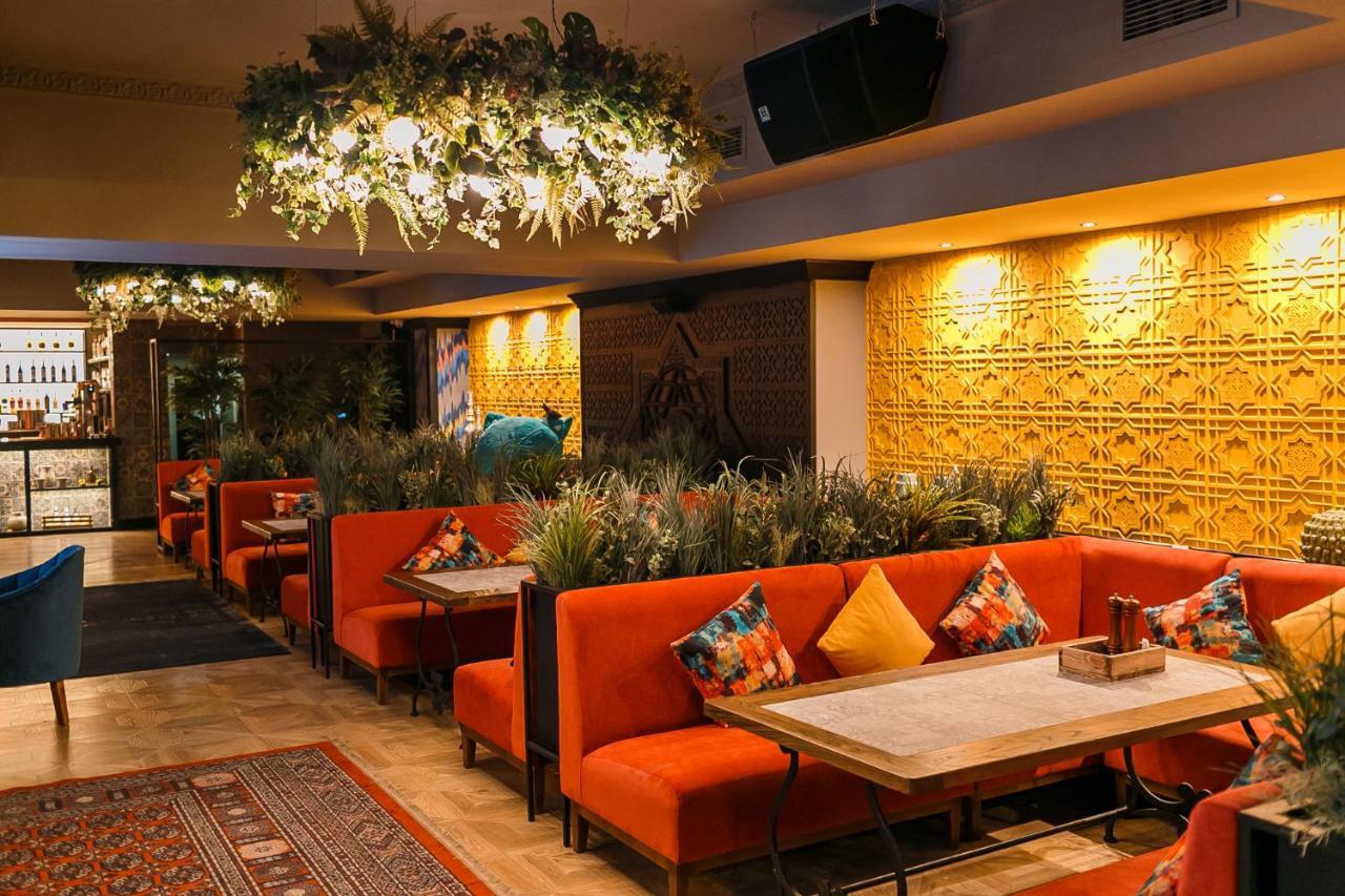 Grand Sapphire Hotel Almaty Eksteriør billede