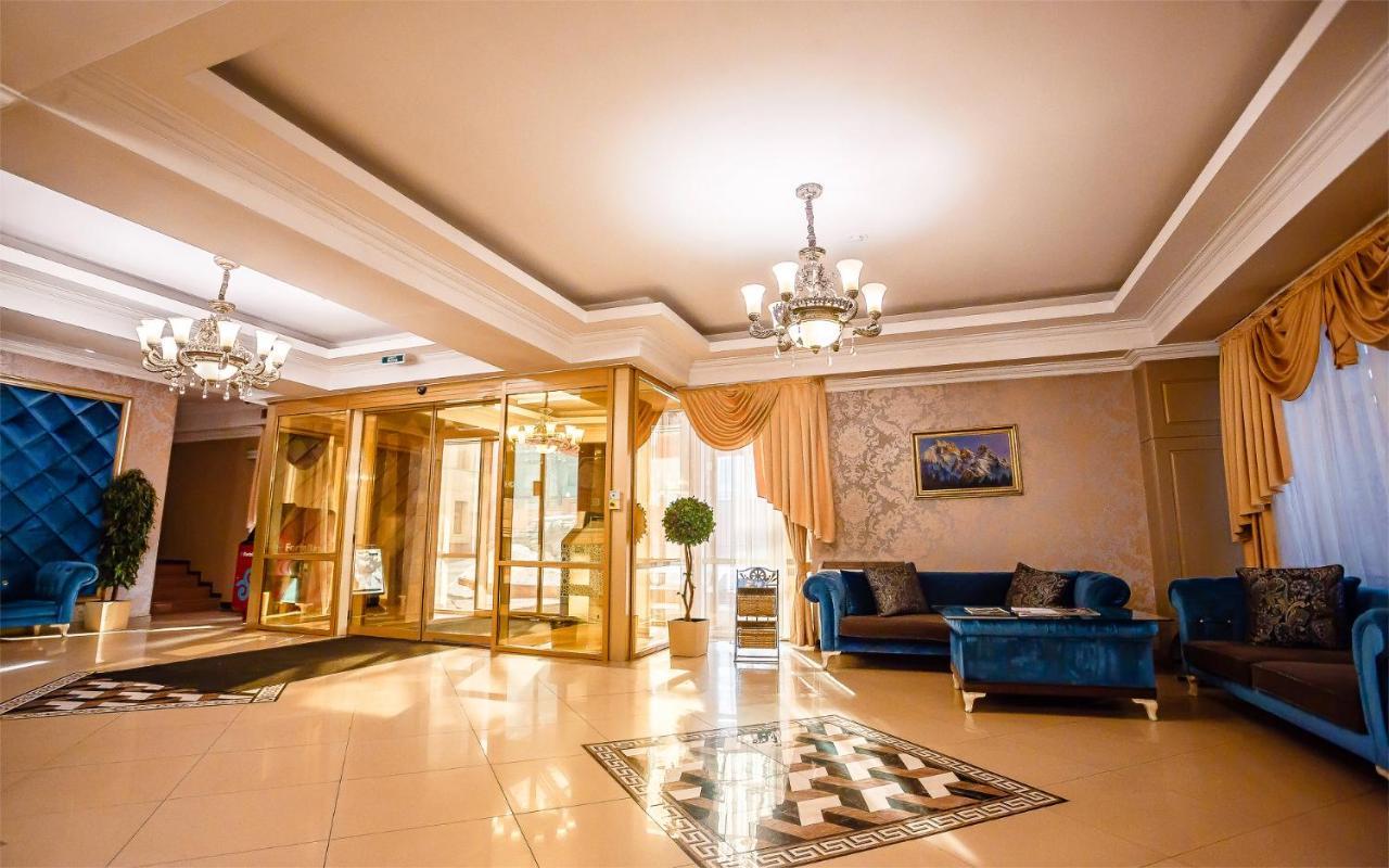 Grand Sapphire Hotel Almaty Eksteriør billede